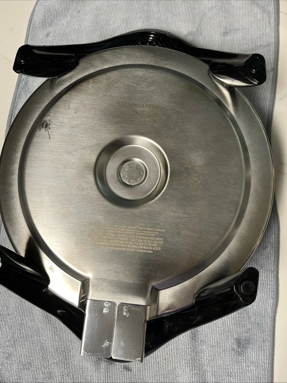 Saladmaster 12” Oil Core Electric Skillet, model SA012OCU,